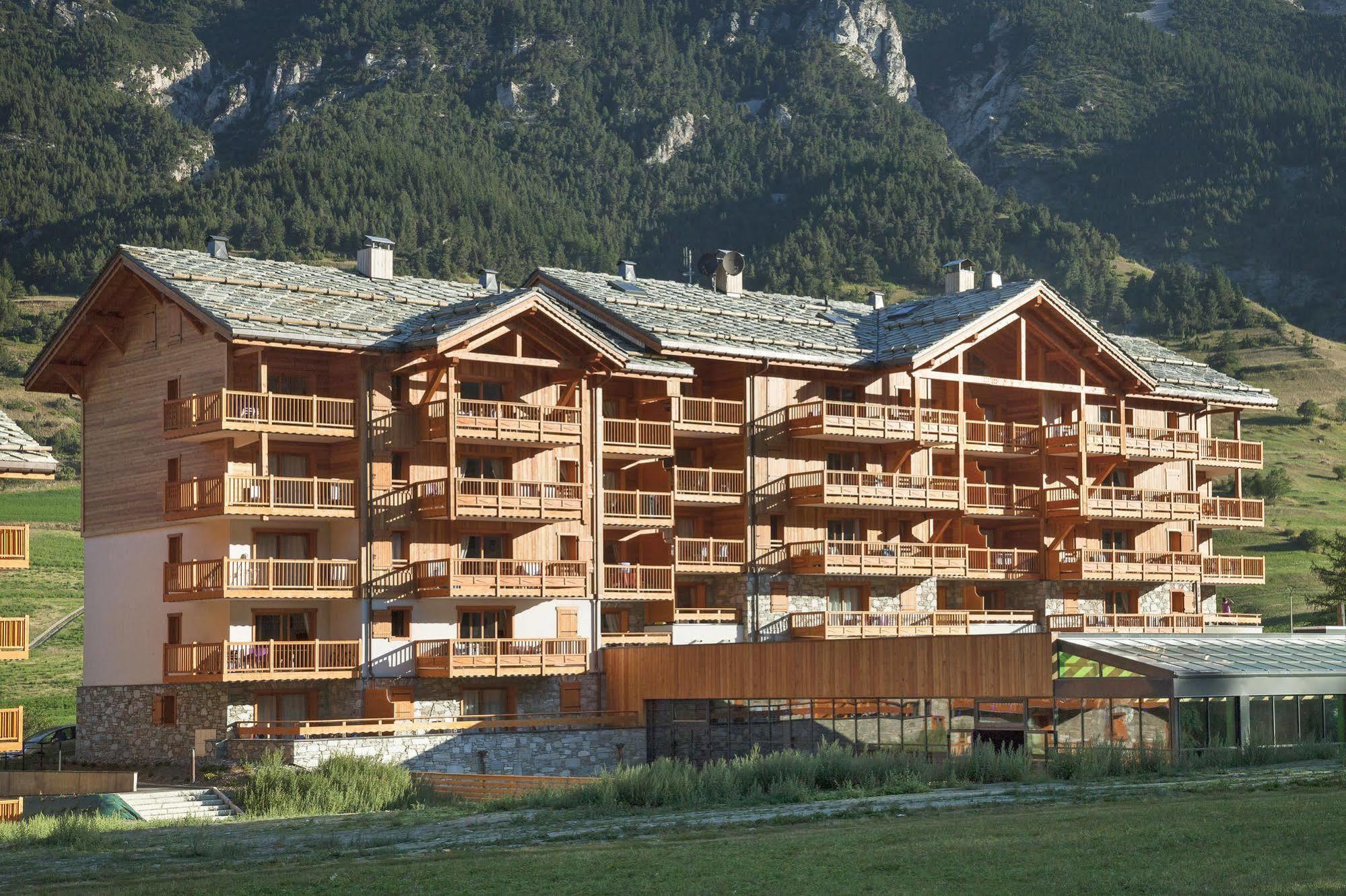 CGH Résidences&Spas Les Chalets de Flambeau Lanslebourg-Mont-Cenis Exterior foto